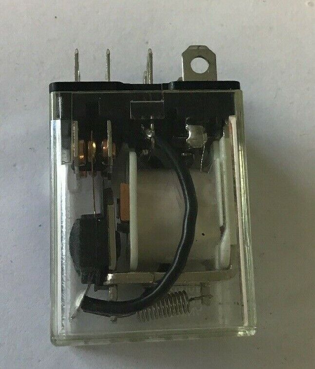 SCHRACK TM010620 RELAY 10A 240VAC/28VDC ***(LOTOF5)***