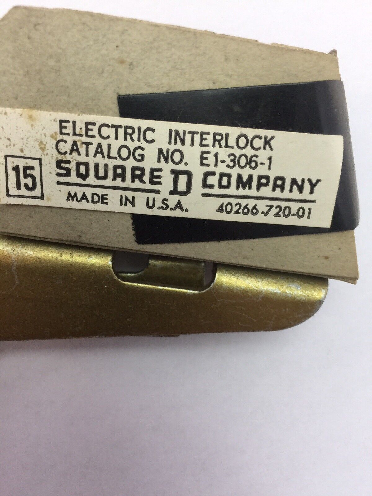 SQUARE D EI-306-1 ELECTRICAL INTERLOCK FOR 30A AND 60A SWITCH 1 N.O 1 N.C.