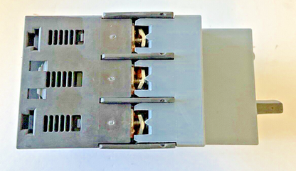 SIEMENS 3RV2011-1EA10 CONTACTOR 52A CLASS 10 50/60HZ