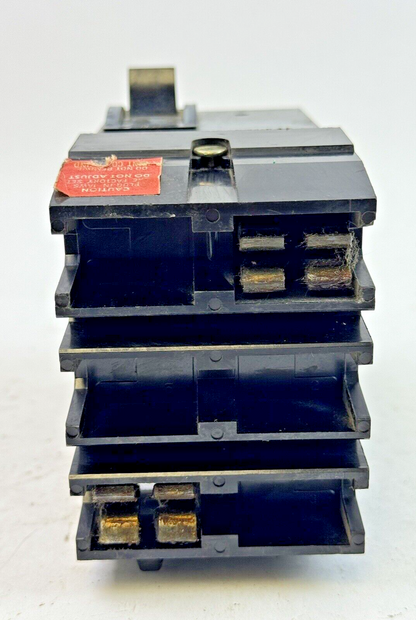 SQUARE D - Q221090AC - MOLDED CASE CIRCUIT BREAKER - 2 POLE/ 90 A/ 240 VAC