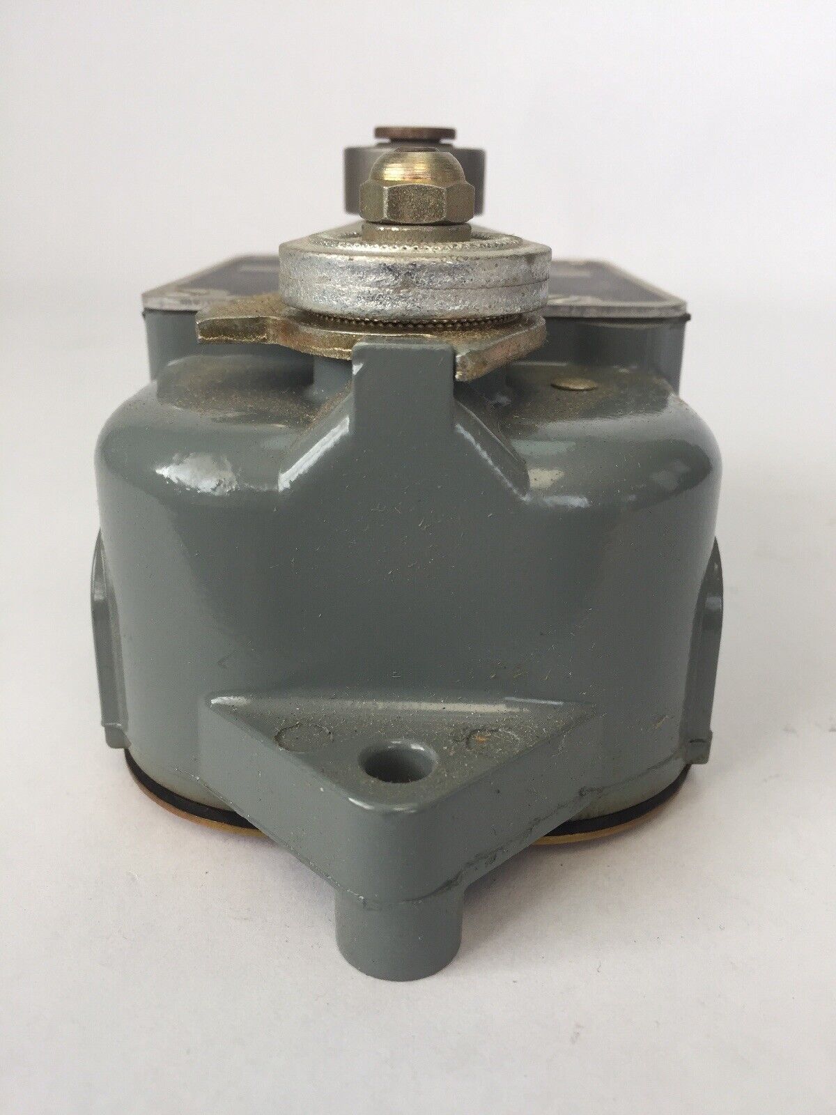 ALLEN BRADLEY 801-AMC211 LIMIT SWITCH 600 VOLTS AC-DC SERIES A