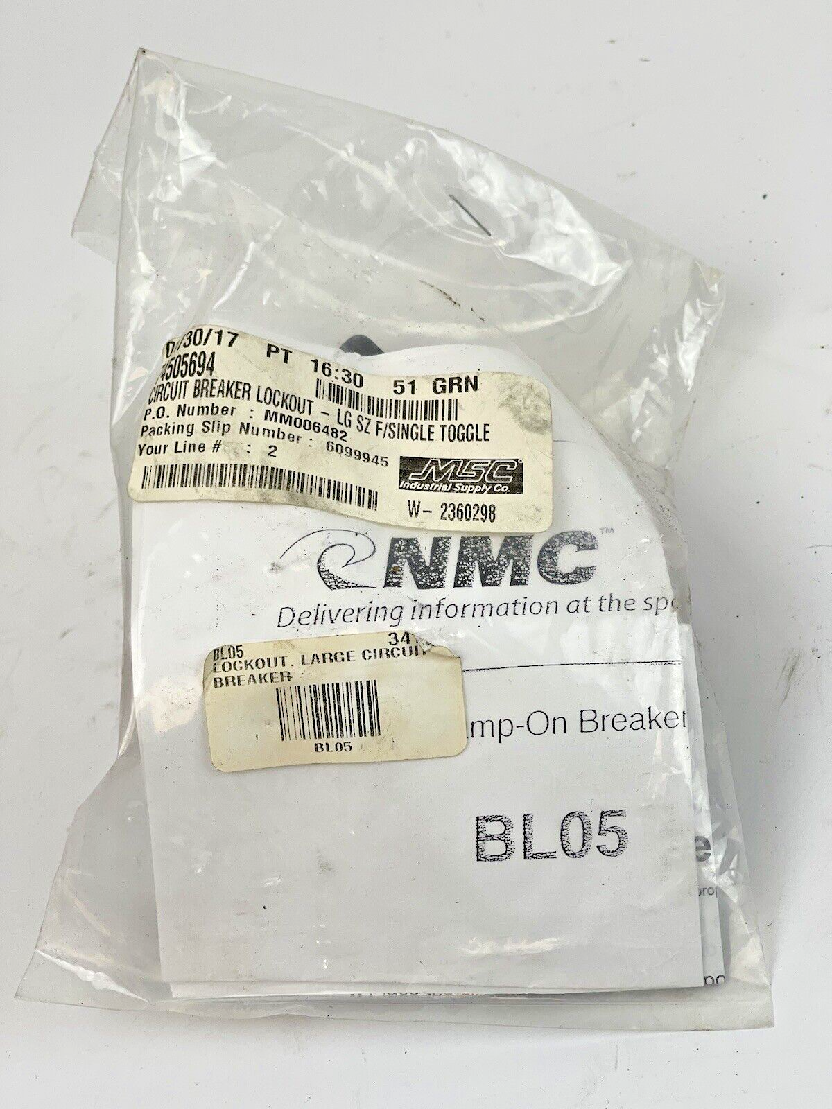 NMC - BL05 - LARGE CIRCUIT BREAKDER LOCKOUT - SINGLE TOGGLE