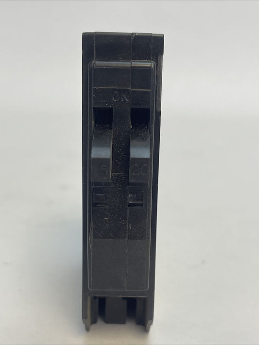 SQUARE D QOT1520 CIRCUIT BREAKER 15A 20A 120/240 VAC TWO 1 POLE UNITS CTL