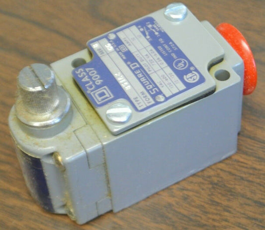 SQUARE D 9007 B51A2, Ser. B HEAVY DUTY LIMIT SWITCH / NEW SURPLUS