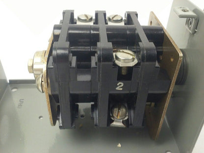 ALLEN BRADLEY 806-A13 SER. A, ROTARY PILOT SWITCH,1P 3 THROW WITH OFF POSITION,