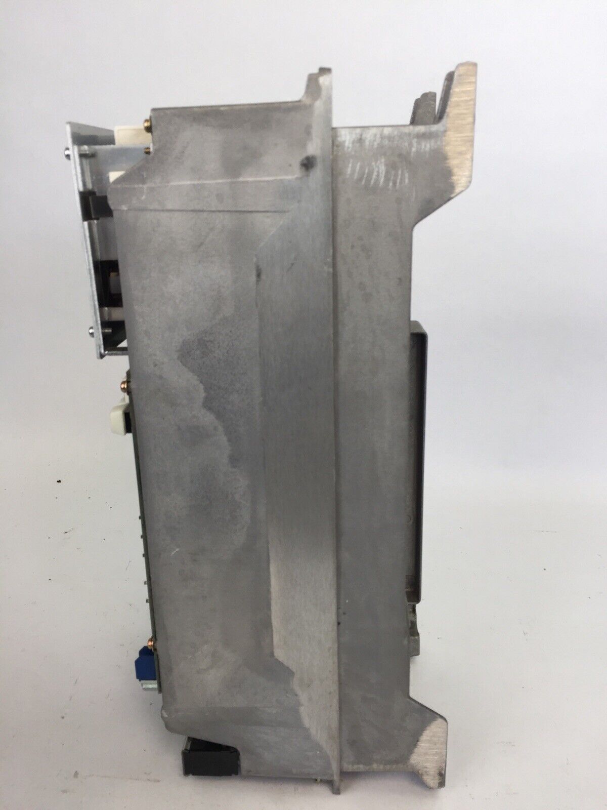 YASKAWA CACR-SR05BE12G-E AC SERVOPACK INPUT 200-230VAC 5A OUTPUT 0-230VAC  3.8A
