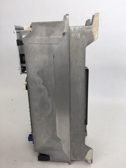 YASKAWA CACR-SR05BE12G-E AC SERVOPACK INPUT 200-230VAC 5A OUTPUT 0-230VAC  3.8A