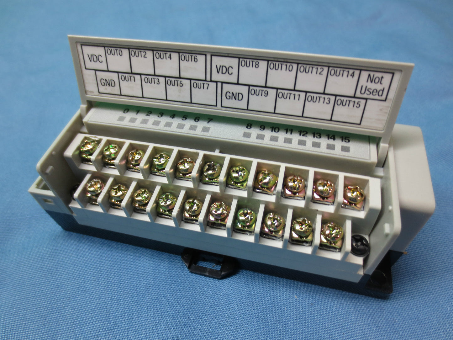 A-B 1791D-0B16PX COMPACT BLOCK I/O 16 OUTPUTS - DC POWER Ser. D, Rev. A01