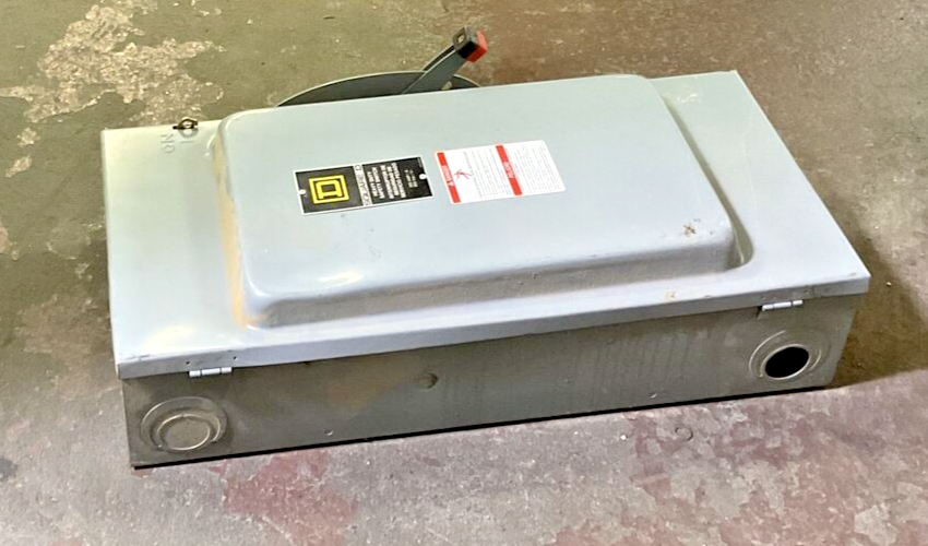 SQUARE D H364 SAFETY SWITCH SER.E2 200A TYPE 1 600VAC/DC 3PH