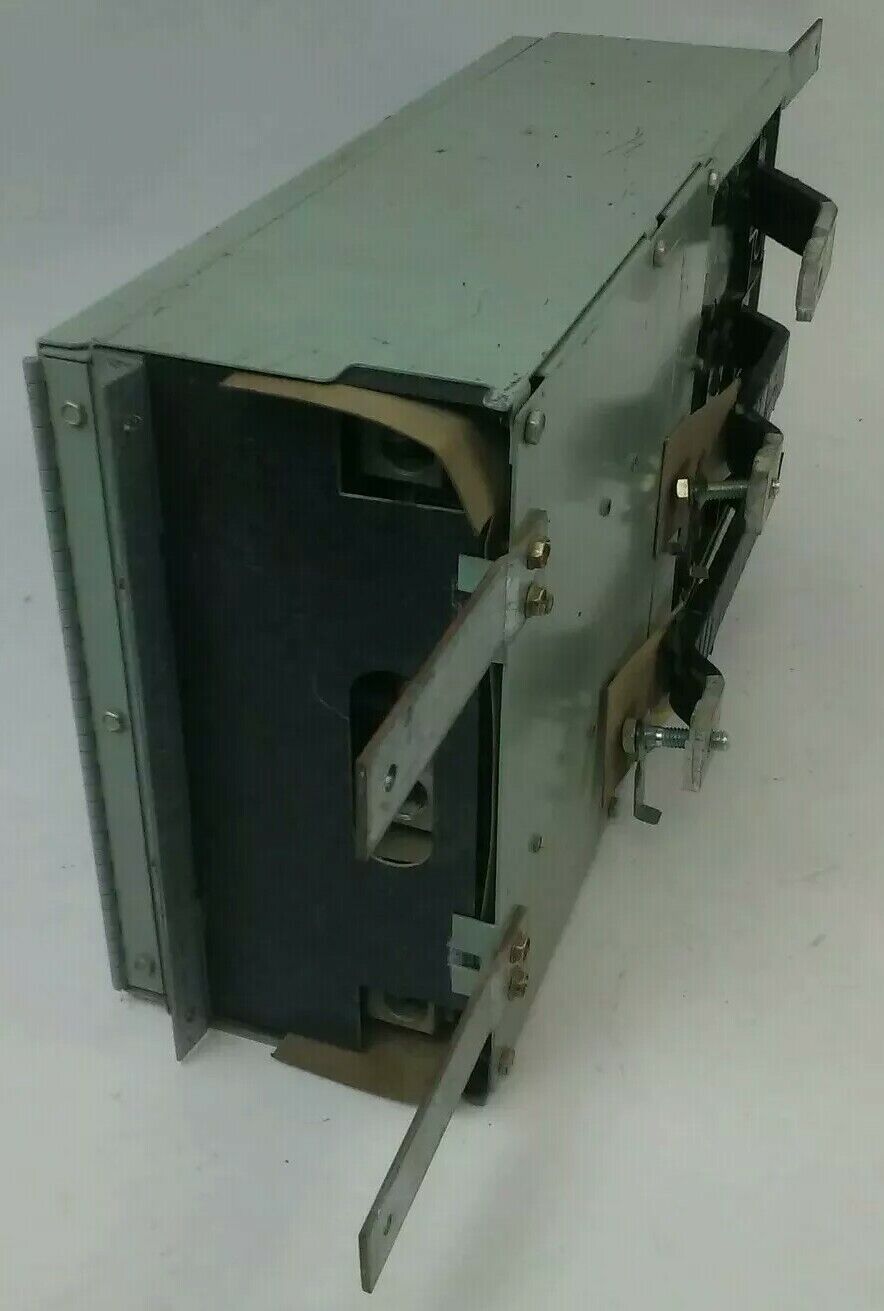 GE QMR364R FUSIBLE INTERRUPTER SWITCH, 200A, 600VAC, 3P, QMR, W/ HARDWARE