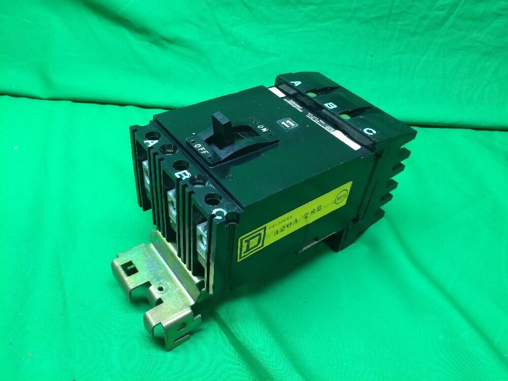 SQUARE D MOLDED CASE CIRCUIT BREAKER - FA32015 15 AMP 240V