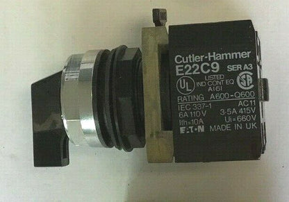 CUTLER HAMMER E22VBM3H SELECTOR SWITCH 3POS 6A 110V