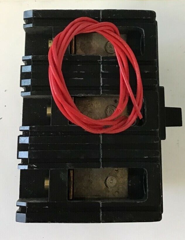SQUARE D FHP360402100 CIRCUIT BREAKER 40A 600VAC 250VDC 3POLE