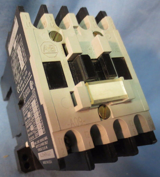 ALLEN-BRADLEY 100-A09ND3, Ser. B CONTACTOR / RELAY