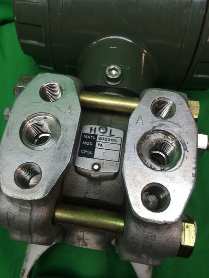 YOKOGAWA UNI PRESSURE TRANSMITTER YA12F-SET4/FMF1/BR1 140 PSI 24V DC