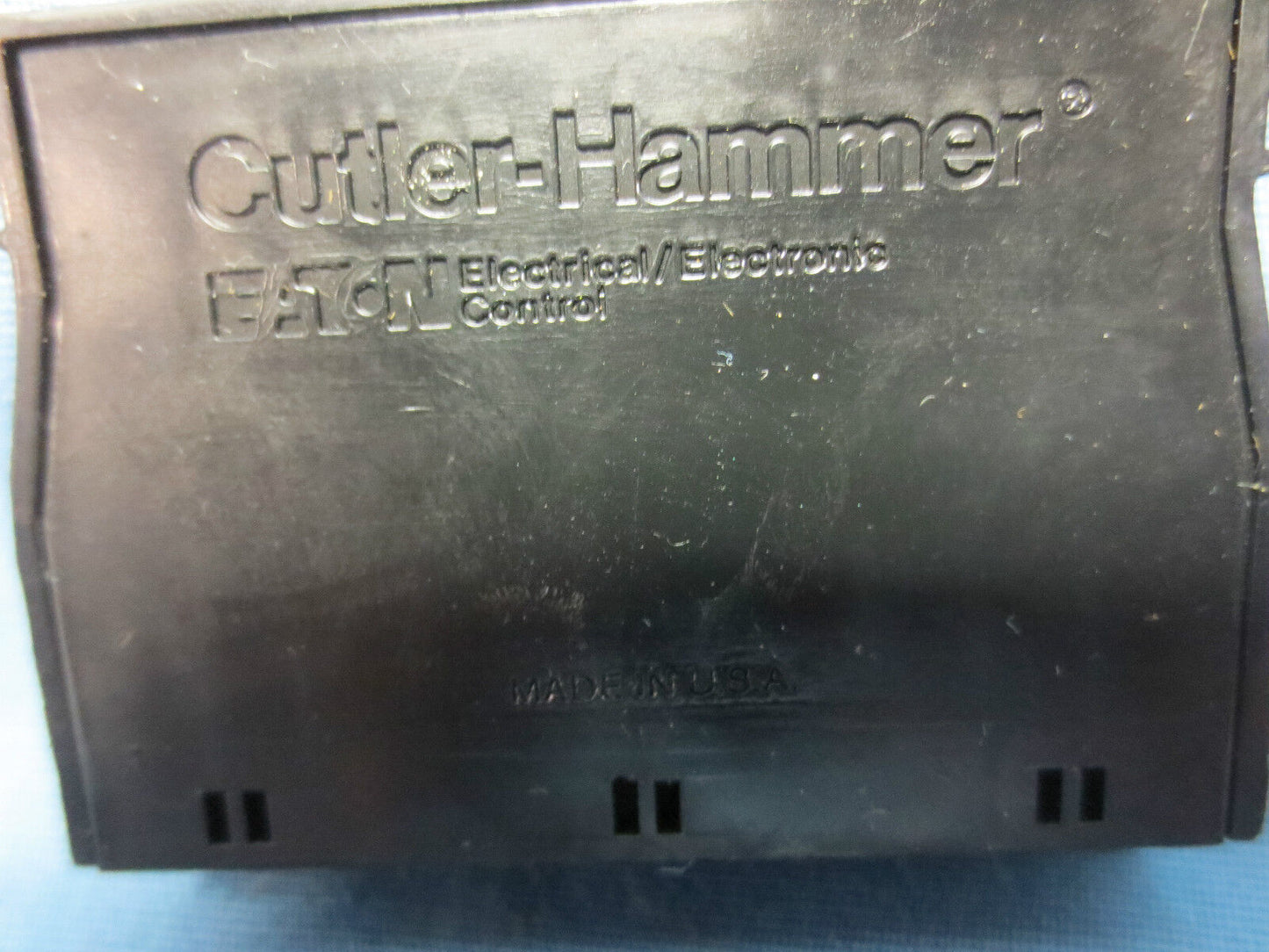 CUTLER-HAMMER SURGE SUPPRESSOR MODULE MPC1A27 SERIES A1 175VAC MAX.