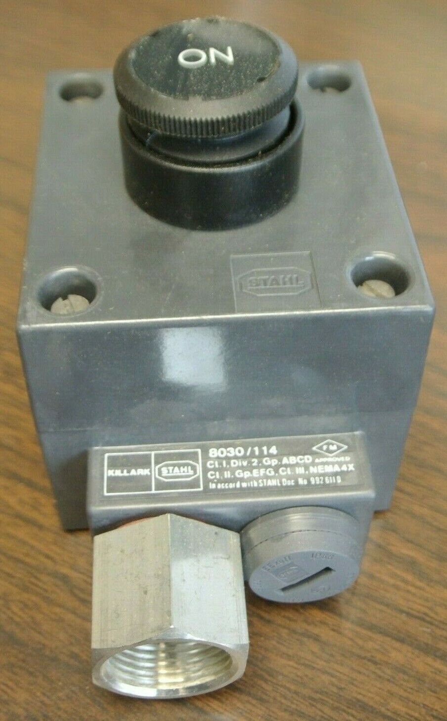 KILLARK / STAHL K2F7 / 8030/114 "ON" PUSHBUTTON / 3/4" FEED-THRU / NEW SURPLUS