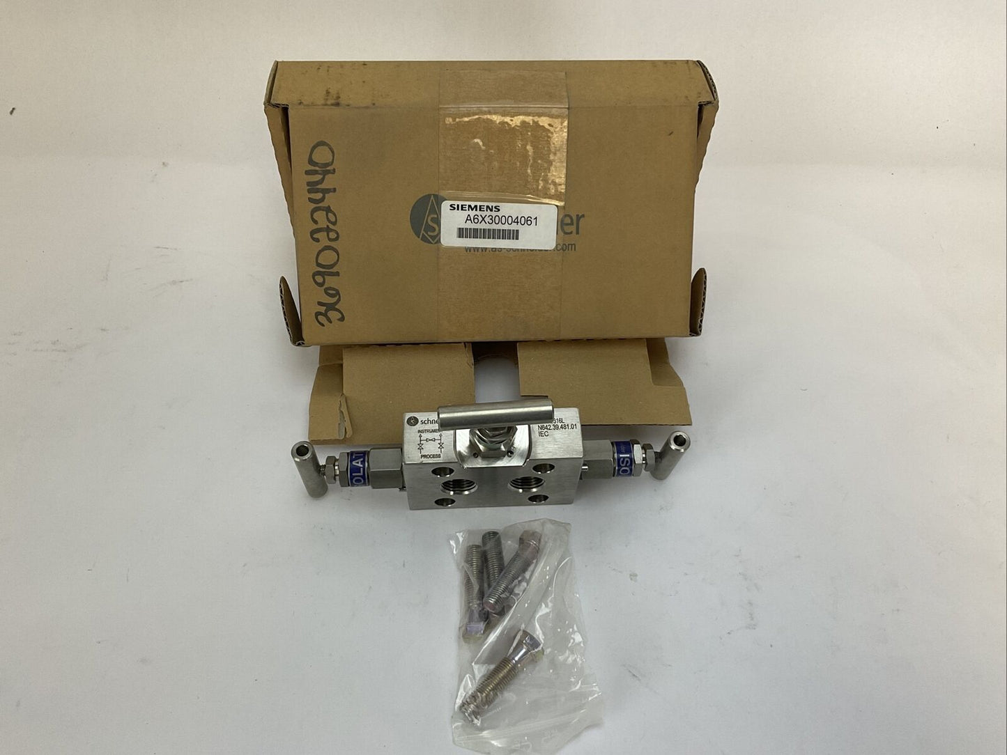 SIEMENS A6X30004061 VALVE MANIFOLD SCHNEIDER PN420 1.4404/316L N642.39.481.01