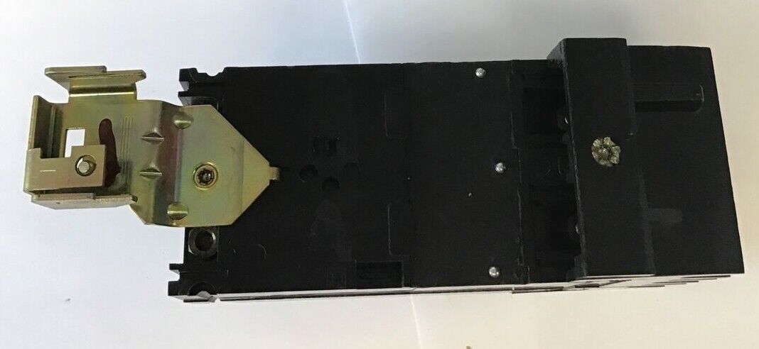 SQUARE D FA22015AC CIRCUIT BREAKER 240VAC/250VDC 2POLE