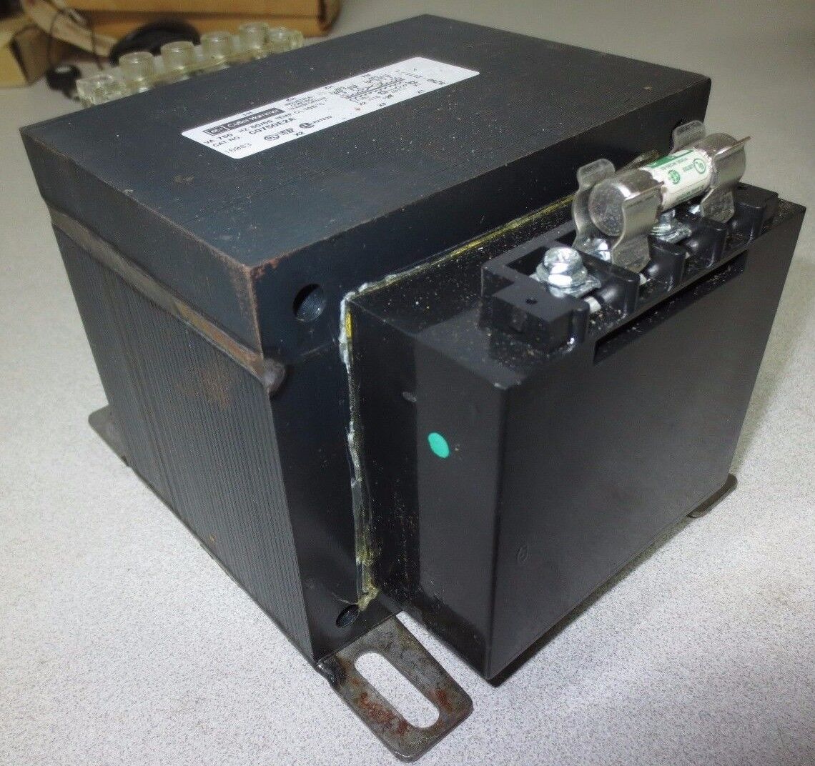 CUTLER-HAMMER C0750E2A INDUSTRIAL CONTROL TRANSFORMER 750VA, 50/60Hz