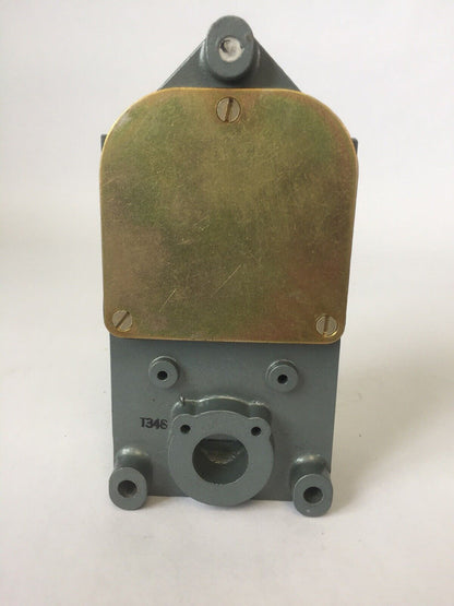 ALLEN BRADLEY 801-ASC27 LIMIT SWITCH ROLLER LEVER NO-NC CONTACTS 600V AC/DC