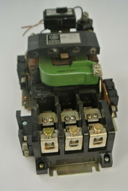 GENERAL ELECTRIC CR208E100EFD STARTER / NEMA SIZE 3 / 600VAC / 90A / 120V COIL