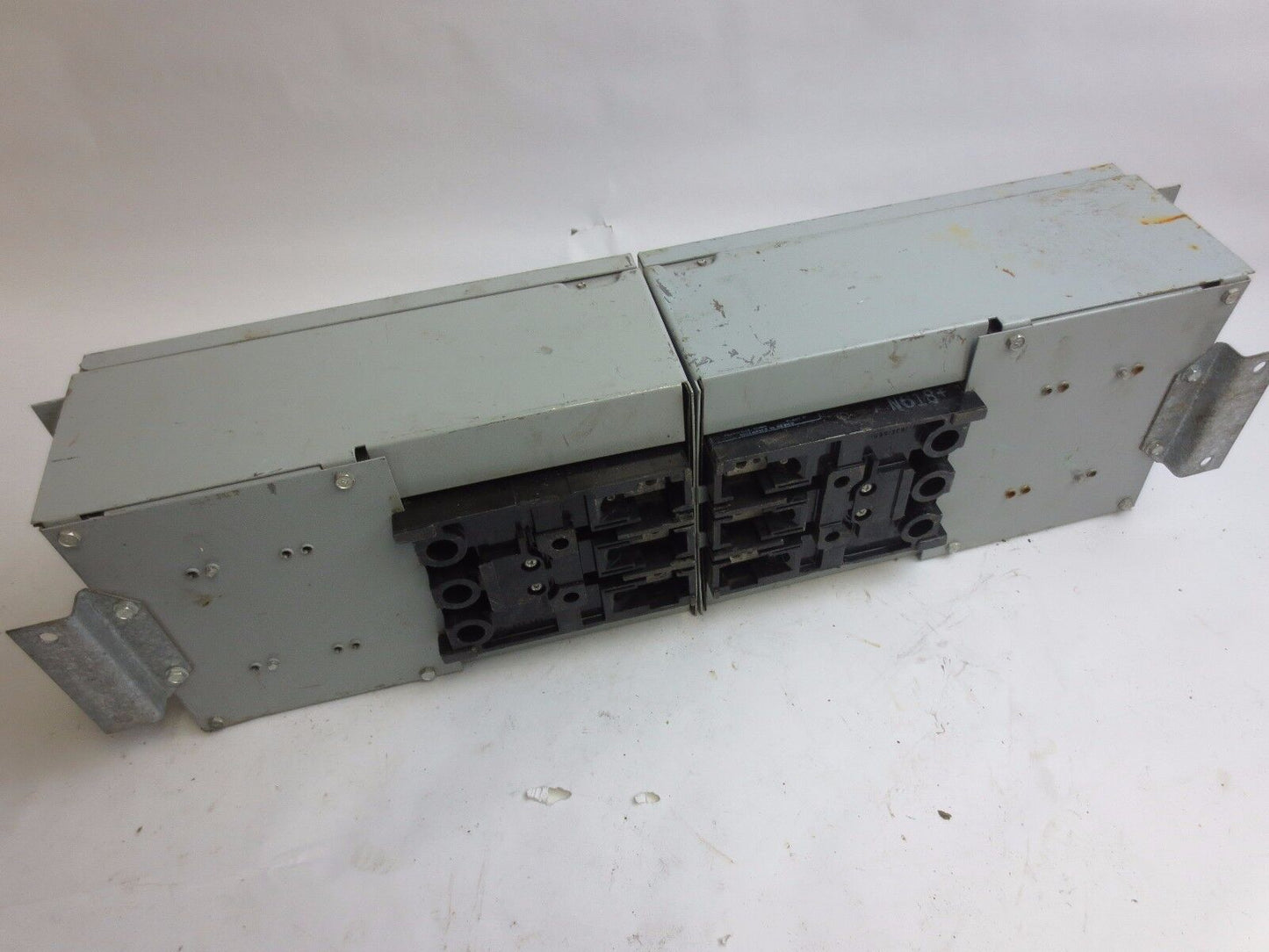 GENERAL ELECTRIC THFP361 - TYPE QMR PANELBOARD UNIT TWIN PANEL SWITCH 600V, 30A