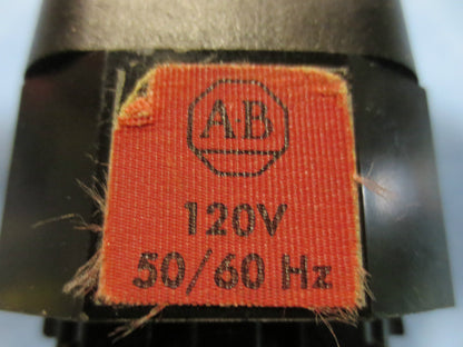 ALLEN-BRADLEY 800T-998422 Ser. B ILLUMINATED PUSH BUTTON AMBER