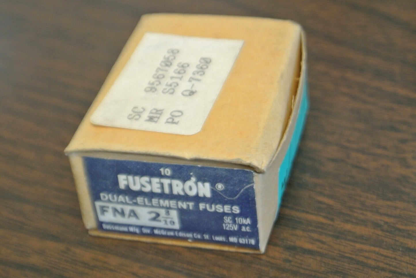 BOX of 10 / BUSS FNA2-8/10 FUSE / 2-8/10A / 125V / NEW SURPLUS / FNA 2-8/10