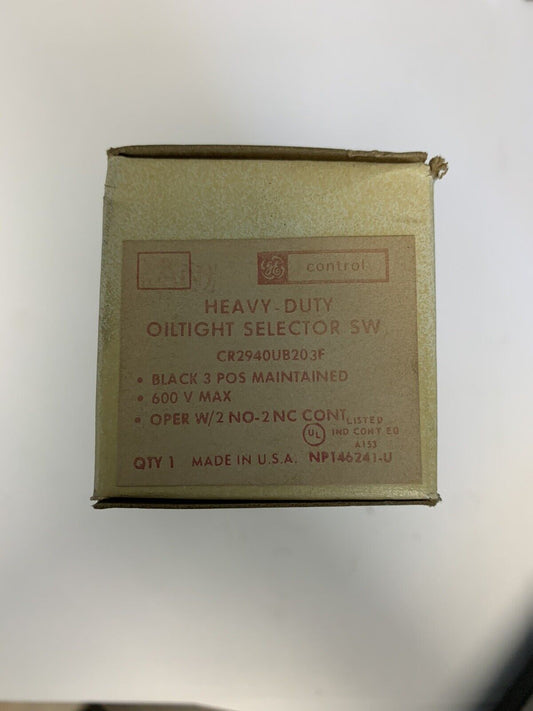General Electric Heavy-Duty Oiltight Selector Switch CR2940UB203E