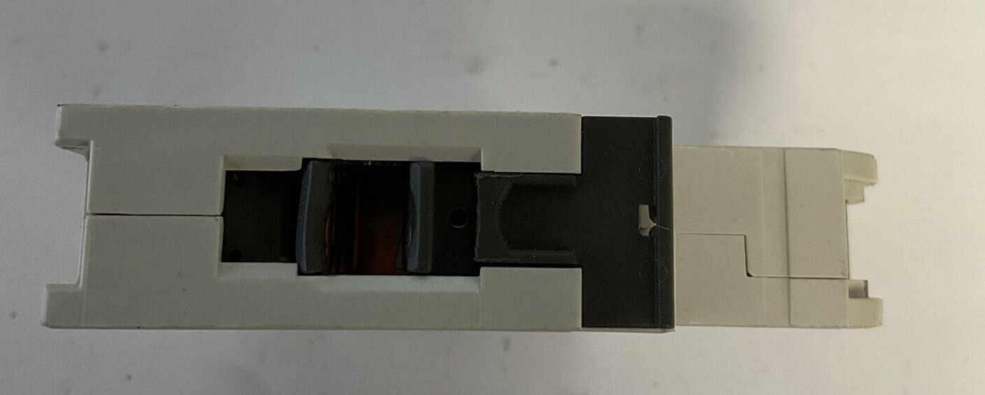 SIEMENS 5SY61 MCB CIRCUIT BREAKERS C1(1) C2(1) C4(1) C6(2) 230/400VA***LOTOF5***
