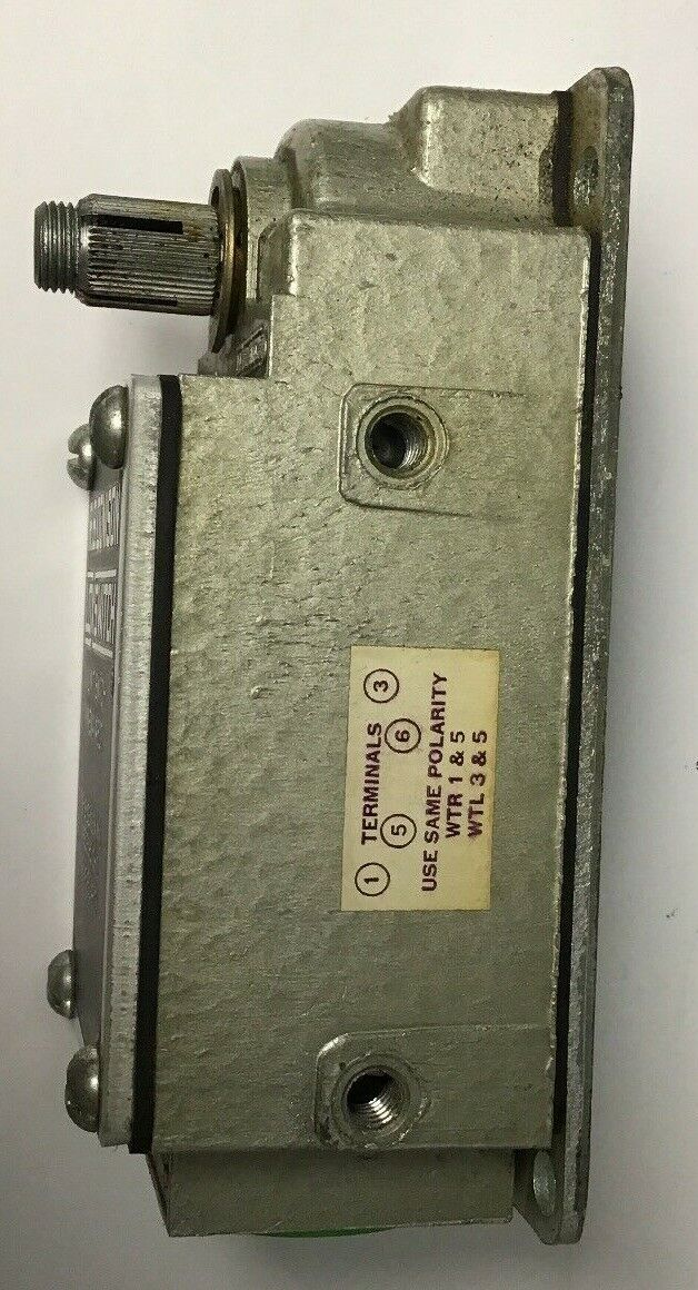 GOULD R.B.DENISON LIMIT SWITCH L100WTR-2M CONTACT 10