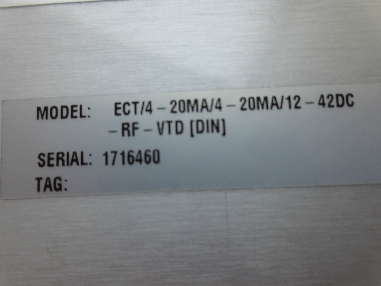 MOORE IND'S ECT/4-20MA/4-20MA/12-42DC-RF-VTD (DIN) SIGNAL ISOLATER CONVERTER