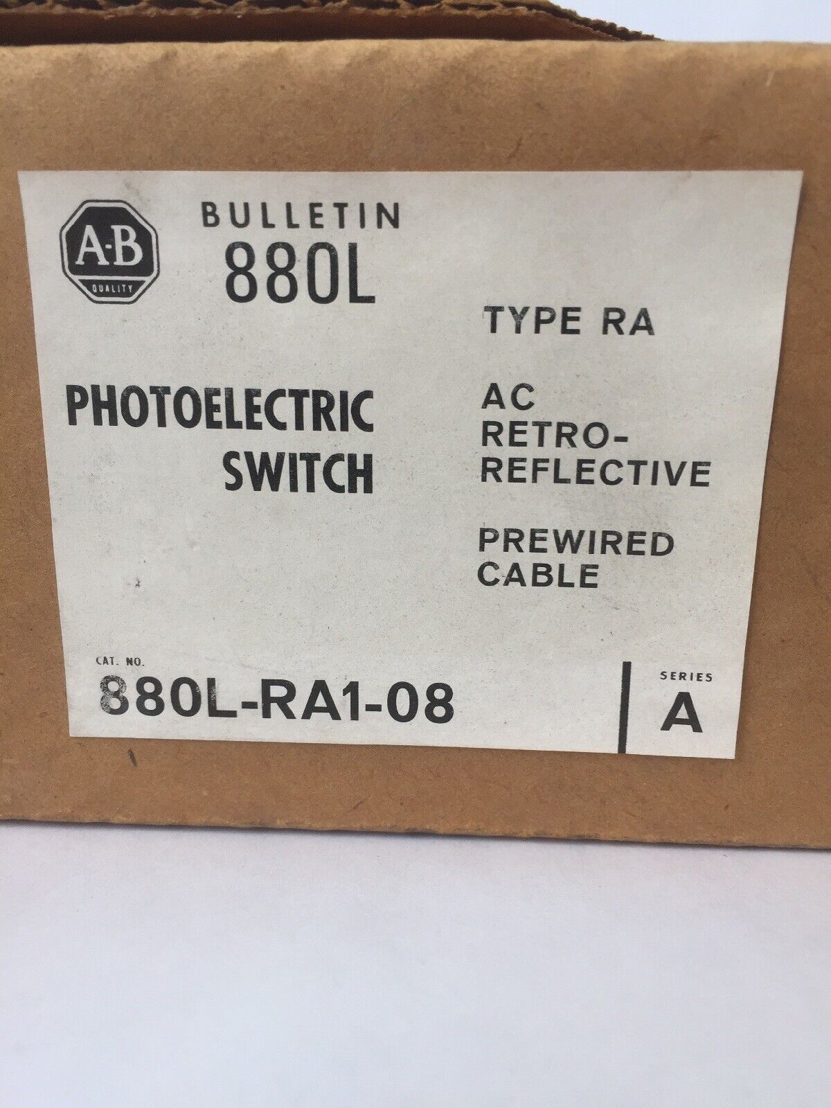ALLEN BRADLEY 880L-RA1-08 PHOTOELECTRIC SWITCH TYPE RA AC RETRO-REFLECTIVE