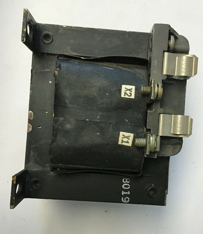 ALLEN BRADLEY 1497 N27 SER.A PRIM.240/480V  TYPE M  60HZ 0.05KVA TRANSFORMER