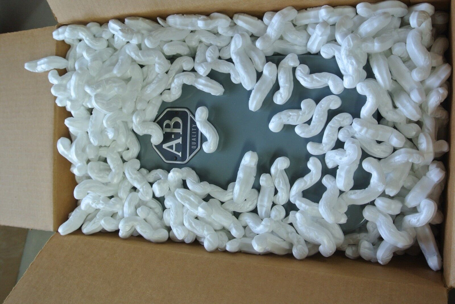 ALLEN-BRADLEY 809-B02E - INSTANTANEOUS TRIP CURRENT RELAY 3A, 600V - NEW SURPLUS