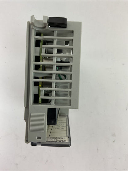 ALLEN BRADLEY 1769-OF2 SER B F/W REV 3.1 DIR/VER 10000686883/03 2CH ANALOG OUTPU
