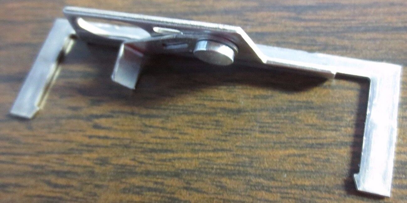 GE THP100 MODEL 4 - HANDLE PADLOCKING ATTACHMENT - for TQL-AC, TQAL-AC, TQB