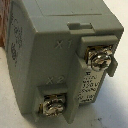 IDEC PUSH BUTTON AVLW424611-R 120-600VAC 110-600VDC