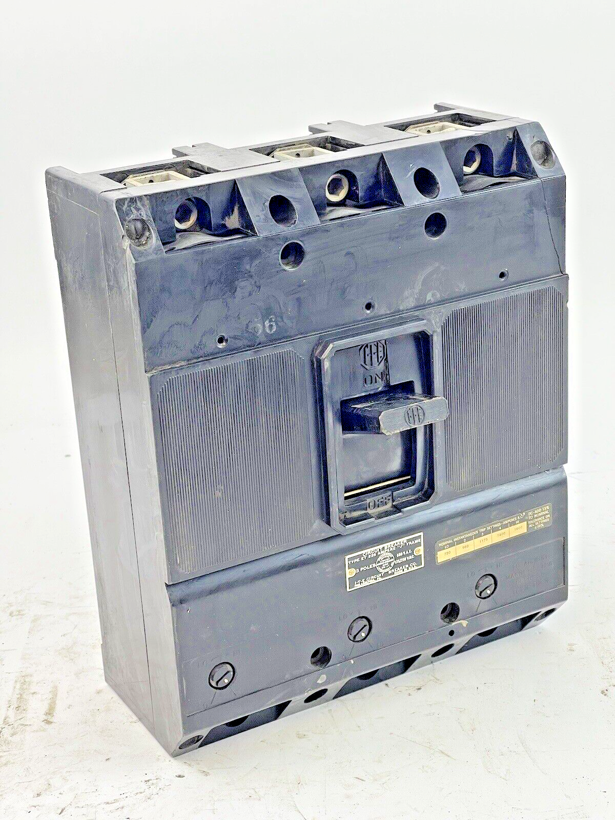 ITE - ET5915 - MAGNETIC TRIP MOLDED CIRCUIT BREAKER - 175 A/ 3 POLE/600 VAC