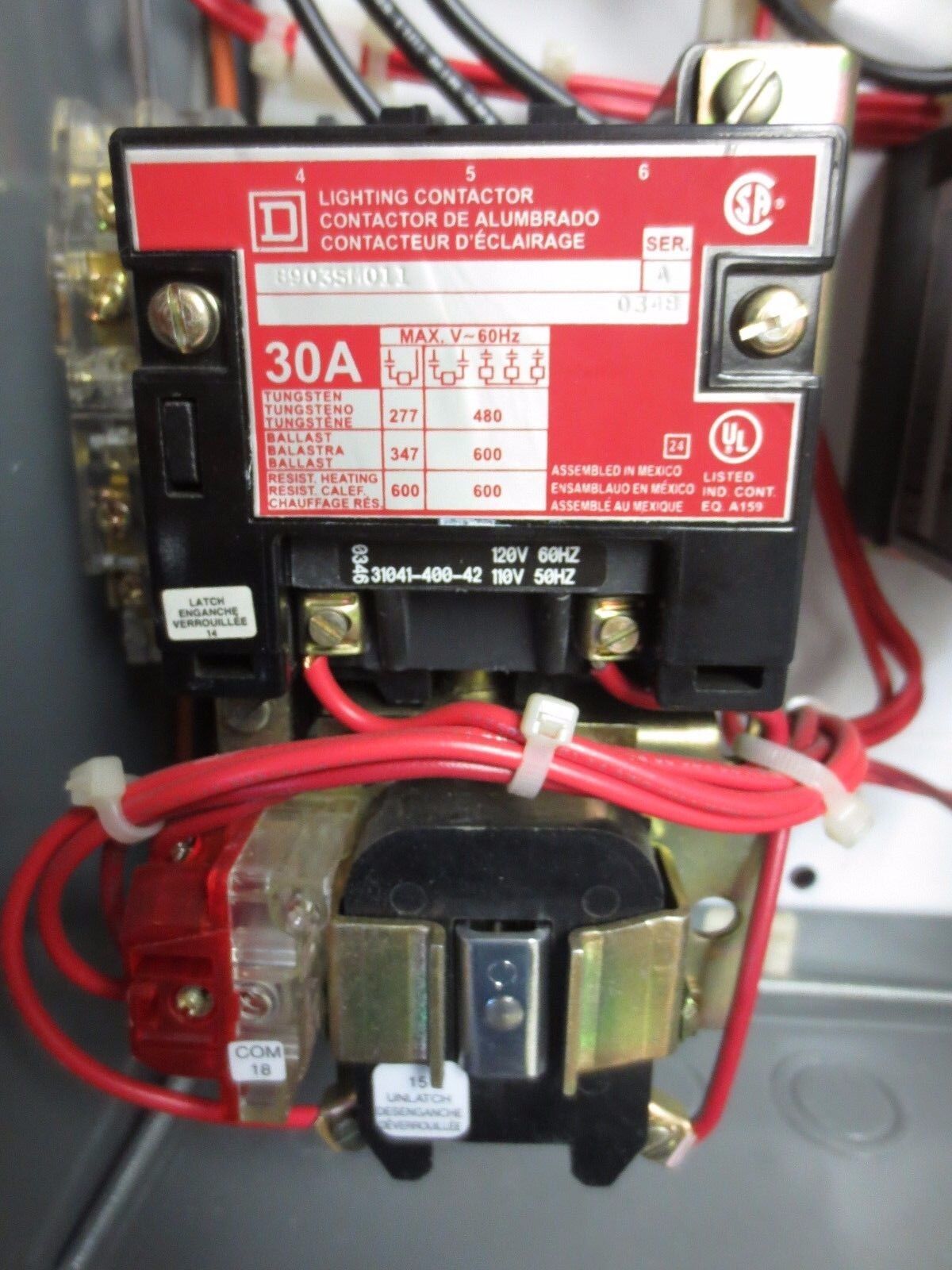 SQUARE D 8903SM011 LIGHTING CONTACTOR + 9422TCF33 = 8903SMG71V02CFR6X22