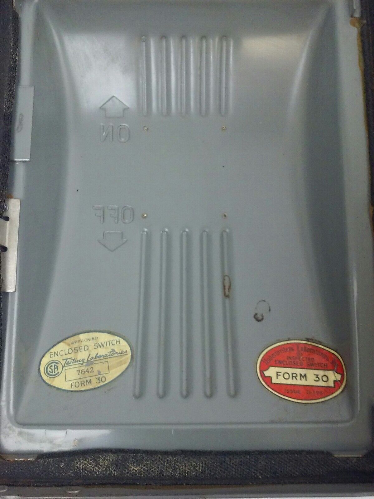 WESTINGHOUSE, AHU-221, SAFETY SWITCH, 2P, 30A, 240VAC/ 250VDC, TYPE A, AHU, NEW