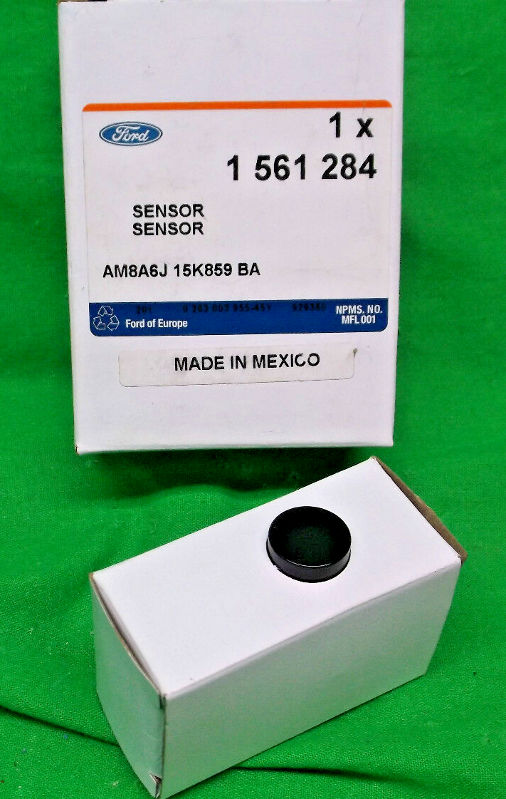 FORD AM8A6J 15K859 BA PARKING SENSOR 1 561 284 8A6J 15K589BA - NEW in BOX