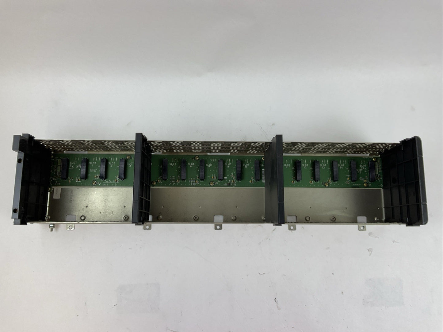 ALLEN BRADLEY 1756-A17 SER B CAT REV J01 17 SLOT CHASSIS
