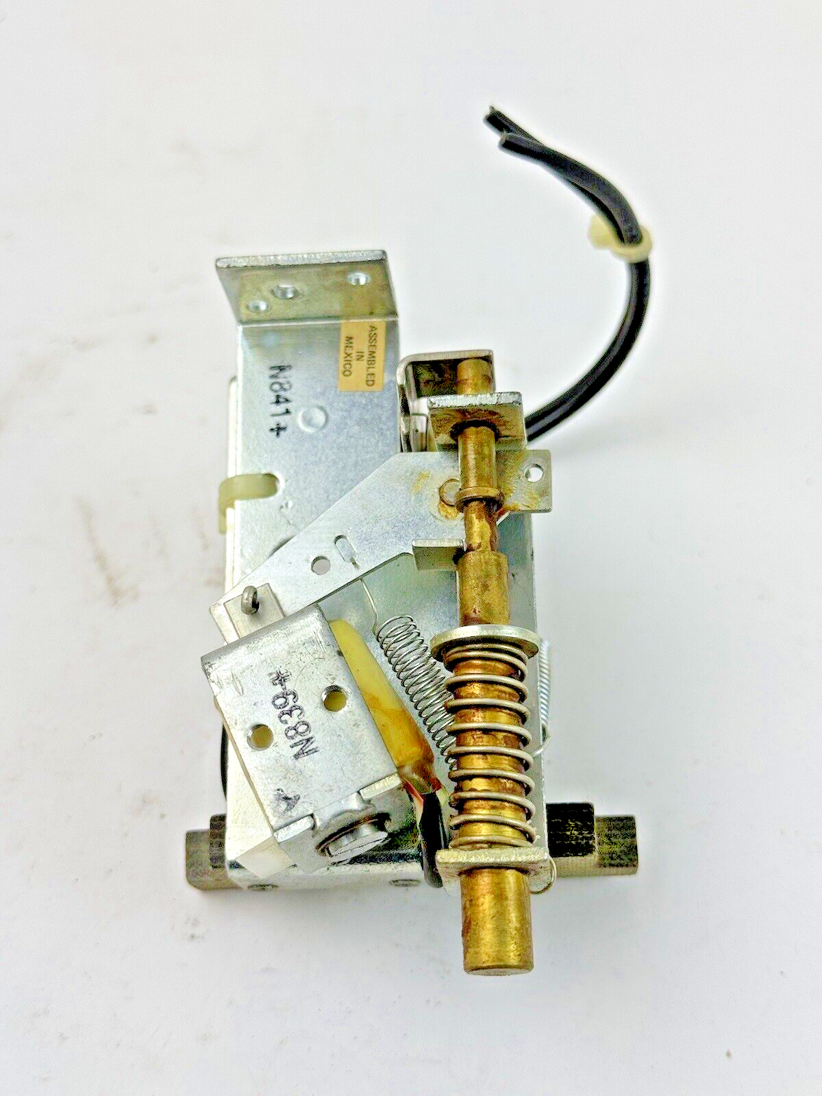 GE - TKMASTA8R - SHUNT TRIP - 24 VDC - TKMASTA8R,L