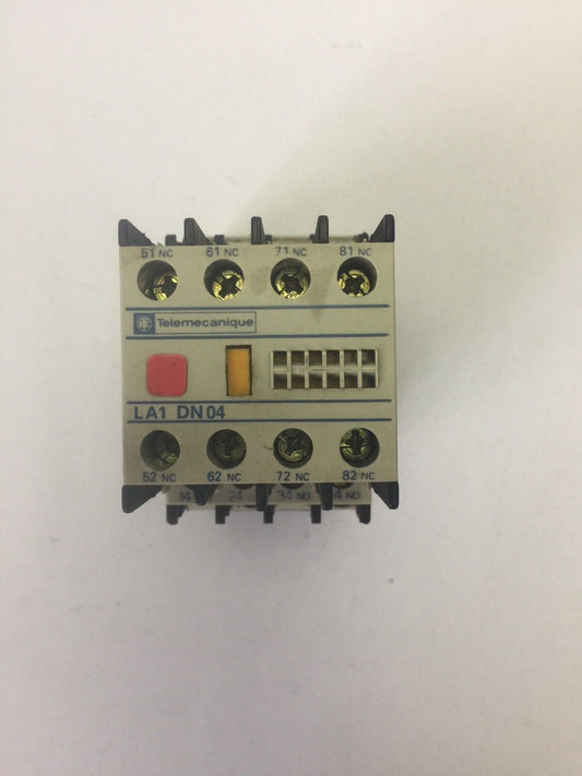 TELEMECANIQUE CA2DN40 CONTACTOR COIL 120V 60HZ LA4DA1U SUPRESSOR LA1DN04 AUXILIA