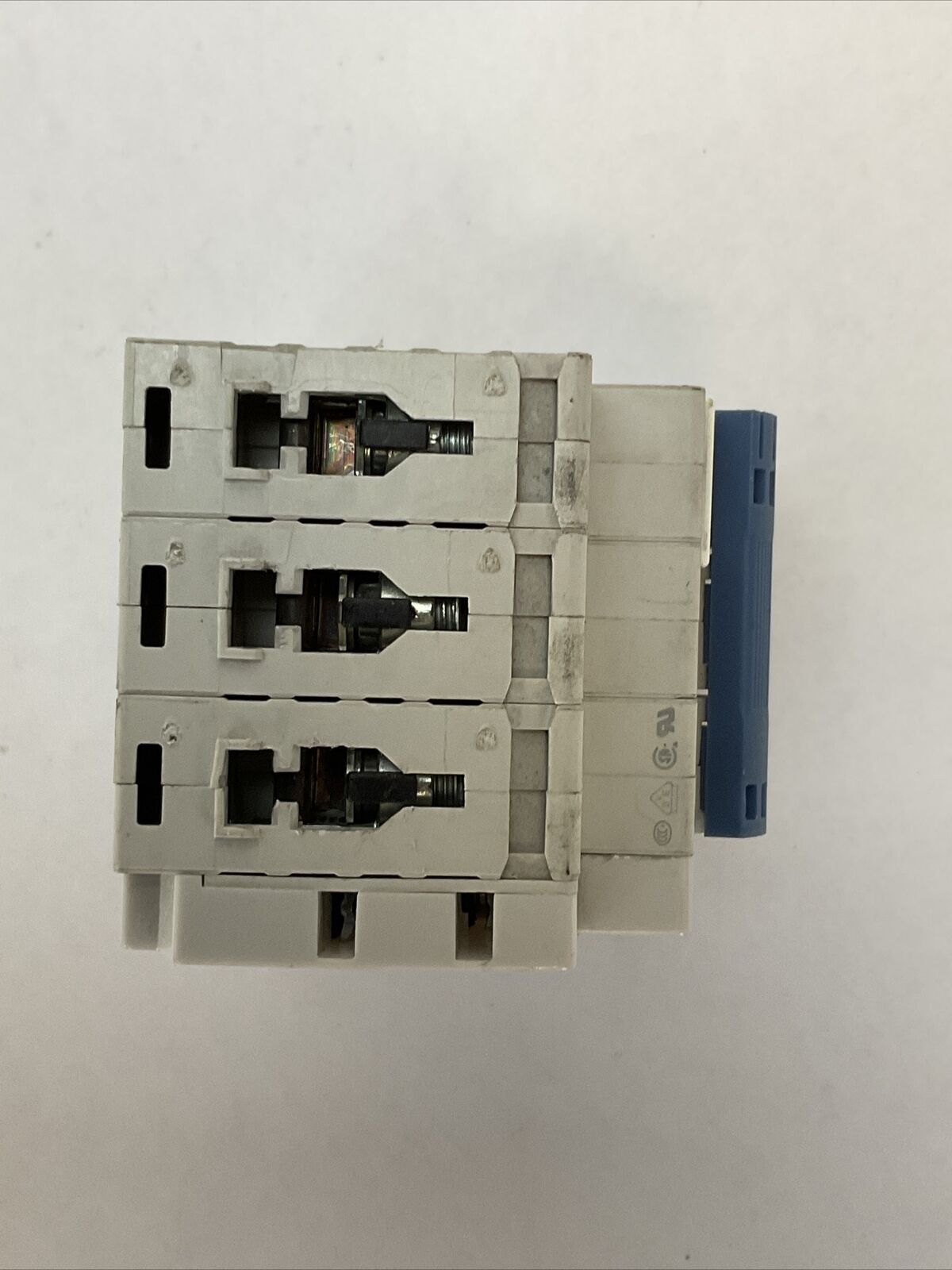 ALLEN BRADLEY 1492-SPM3C320 SER D CIRCUIT BREAKER 3POLE 32AMP 480Y/277VAC