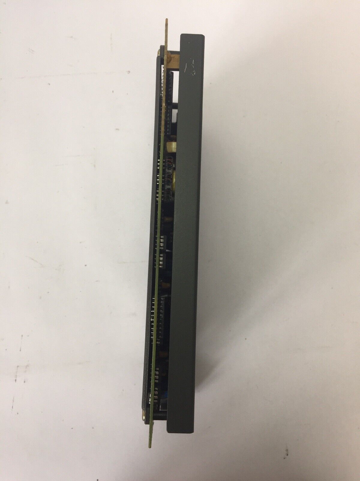 ALLEN BRADLEY 1771-OFE1 ANALOG OUTPUT MODULE (12 BIT VOLTAGE OUTPUTS) SERIES B
