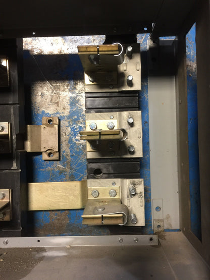 SIEMENS V7H3205 VACU-BREAK SWITCH 400 AMP 240V MAX 3 POLE 3 PHASE SERIES A