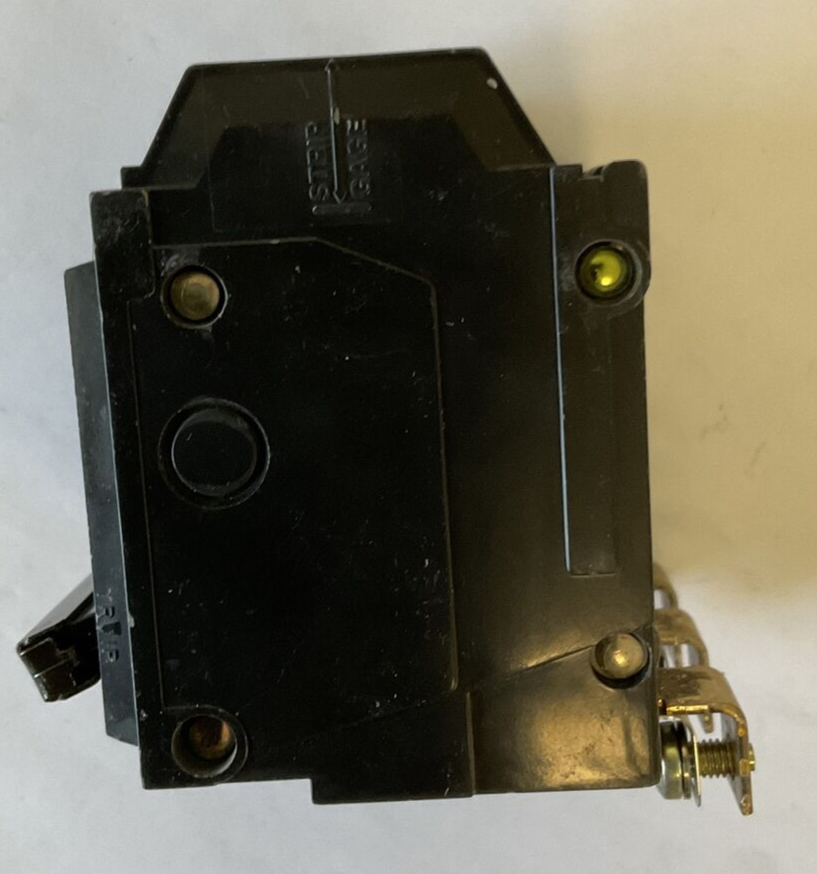 GENERAL ELECTRIC THQB 30A CIRCUIT BREAKER 3POLE
